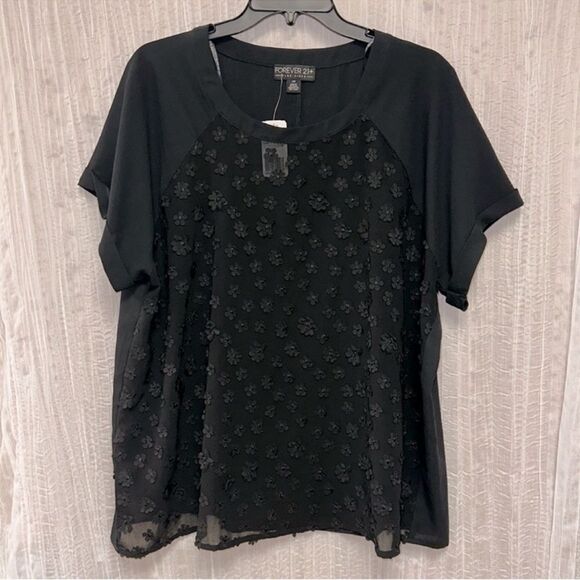 F21+ 2X Black Crewneck Short Sleeve Patch Floral Embroidered Front Sheer Top - Picture 1 of 9